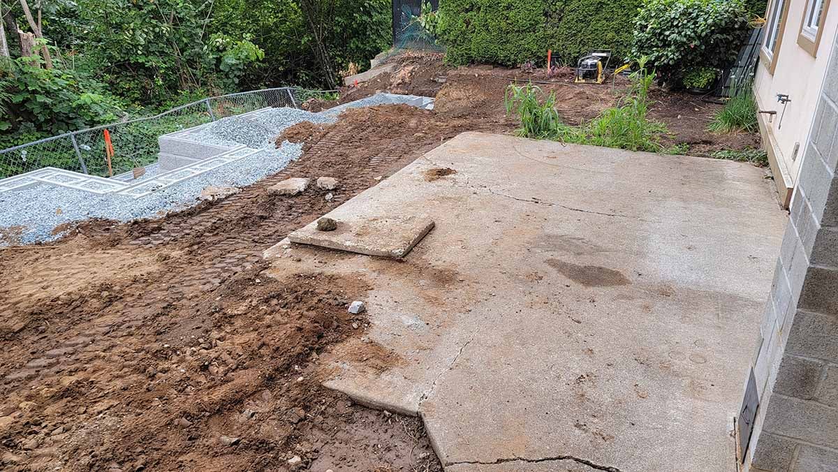 Backyard-Patio-Walkway-6