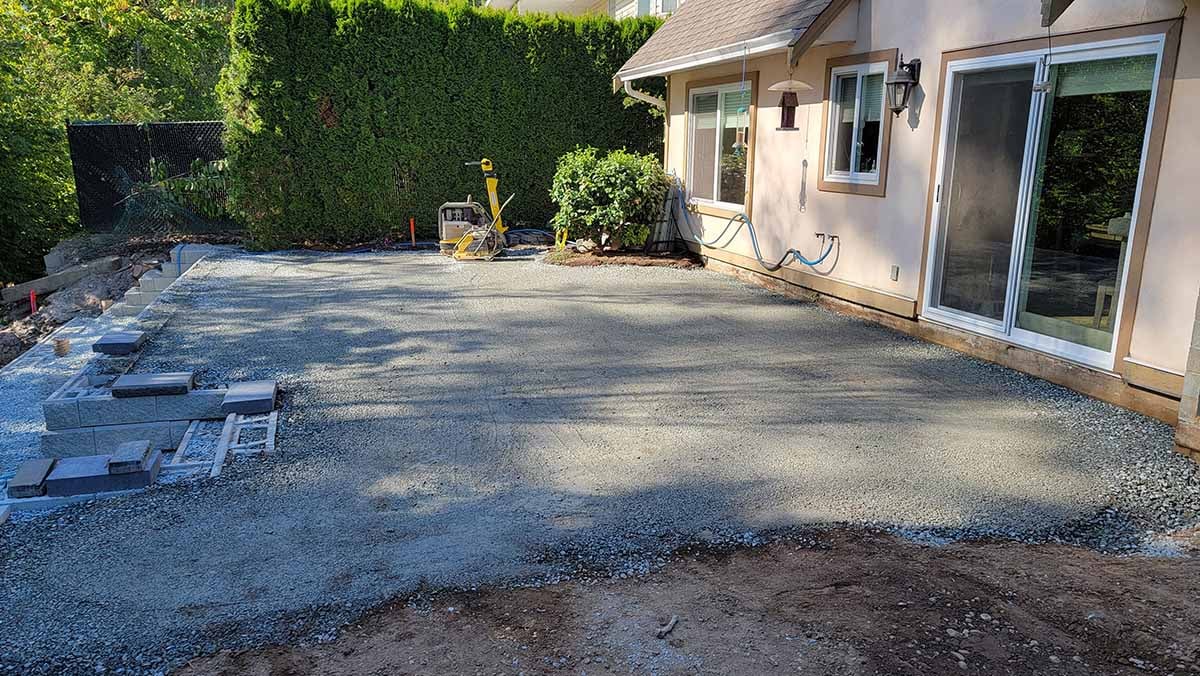 Backyard-Patio-Walkway-7