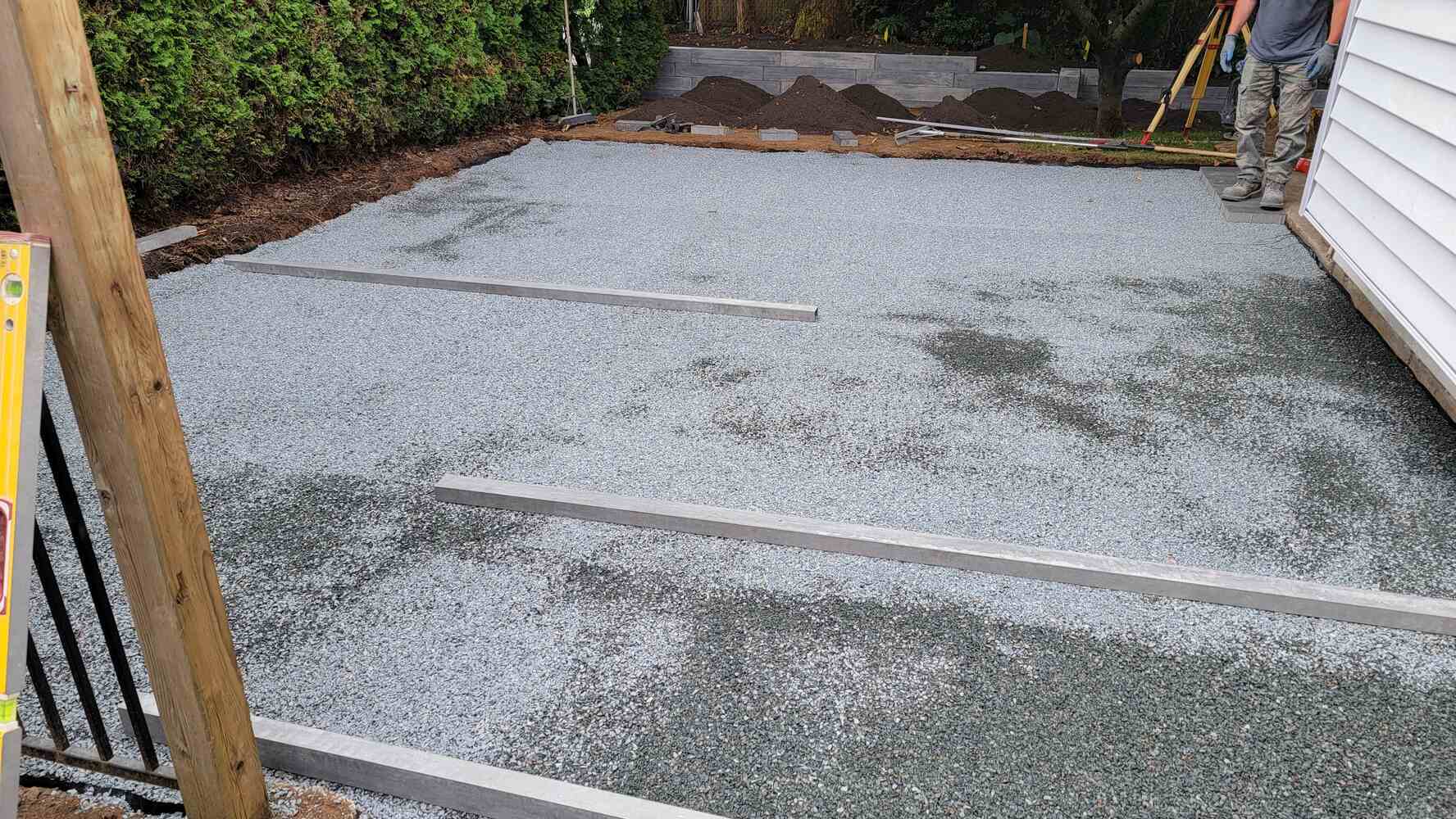 13_gravel-base-prep-back40-landscaping-retaining-wall-abbotsford-bc-patio-area
