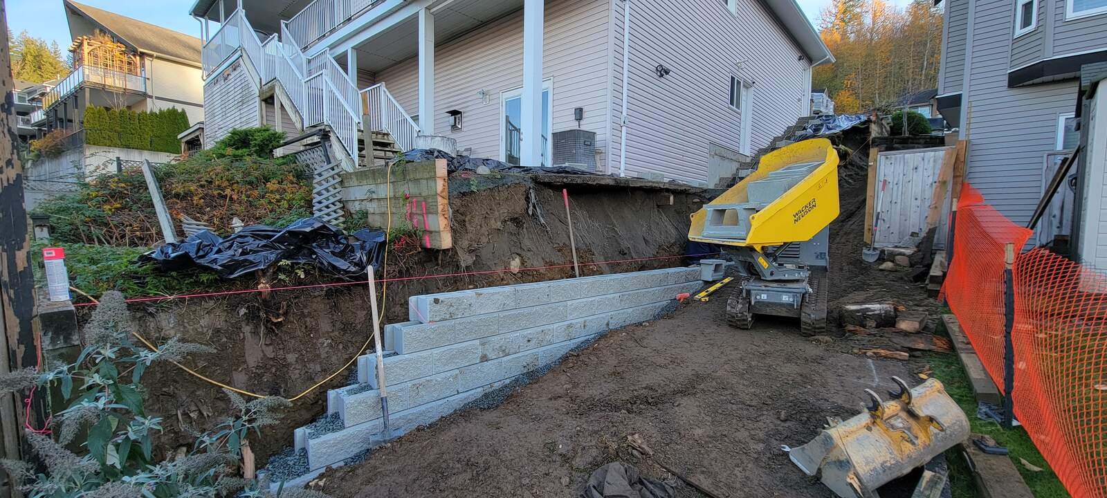 7_partially-constructed-retaining-wall-showcasing-sturdy-concrete-blocks-in-chilliwack-bc