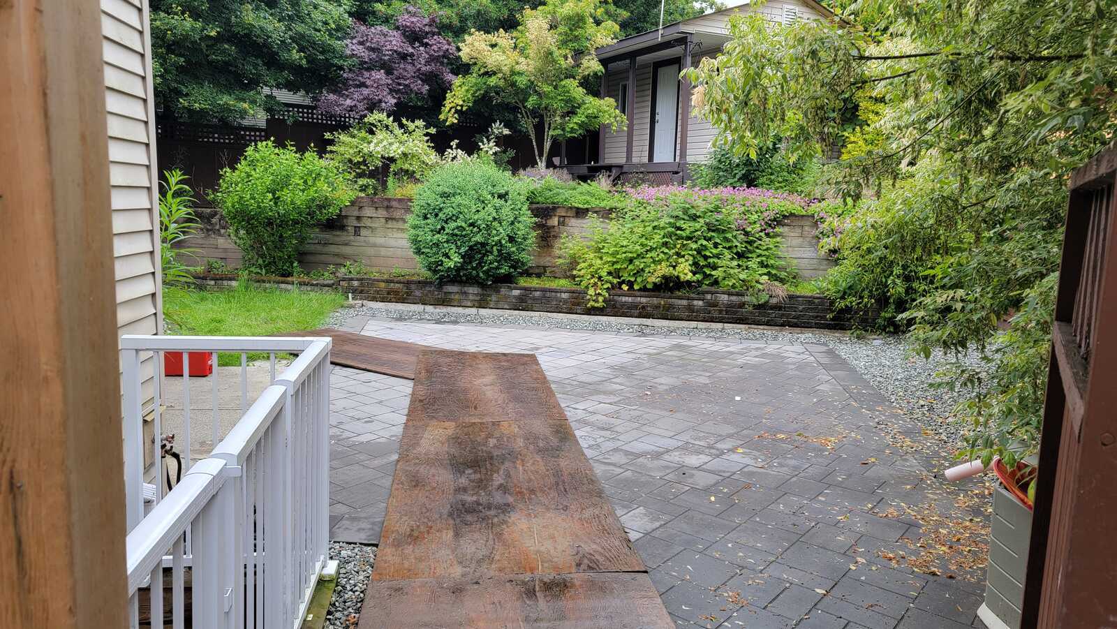 5_yard-with-tools-and-materials-for-retaining-wall-construction-back40-landscaping-langley-bc
