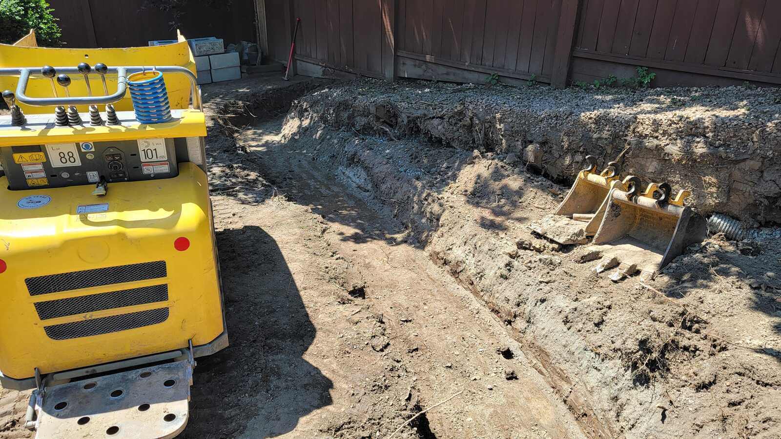 9_retaining-wall-excavation-and-site-preparation-back40-landscaping-langley-bc