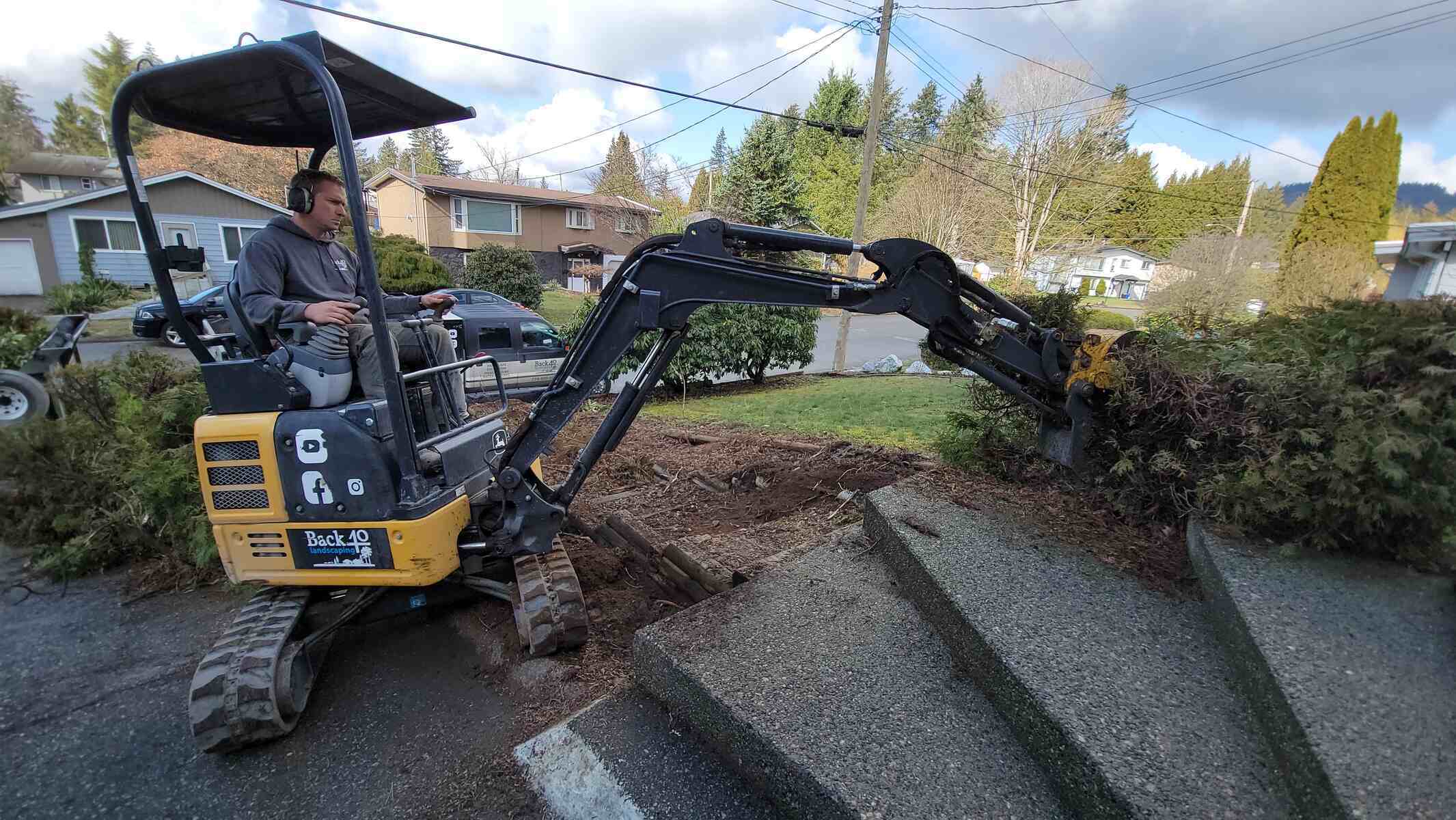 6_Excavation work for a landscaping project in Mission, BC, with hedges removed by Back40 Landscaping